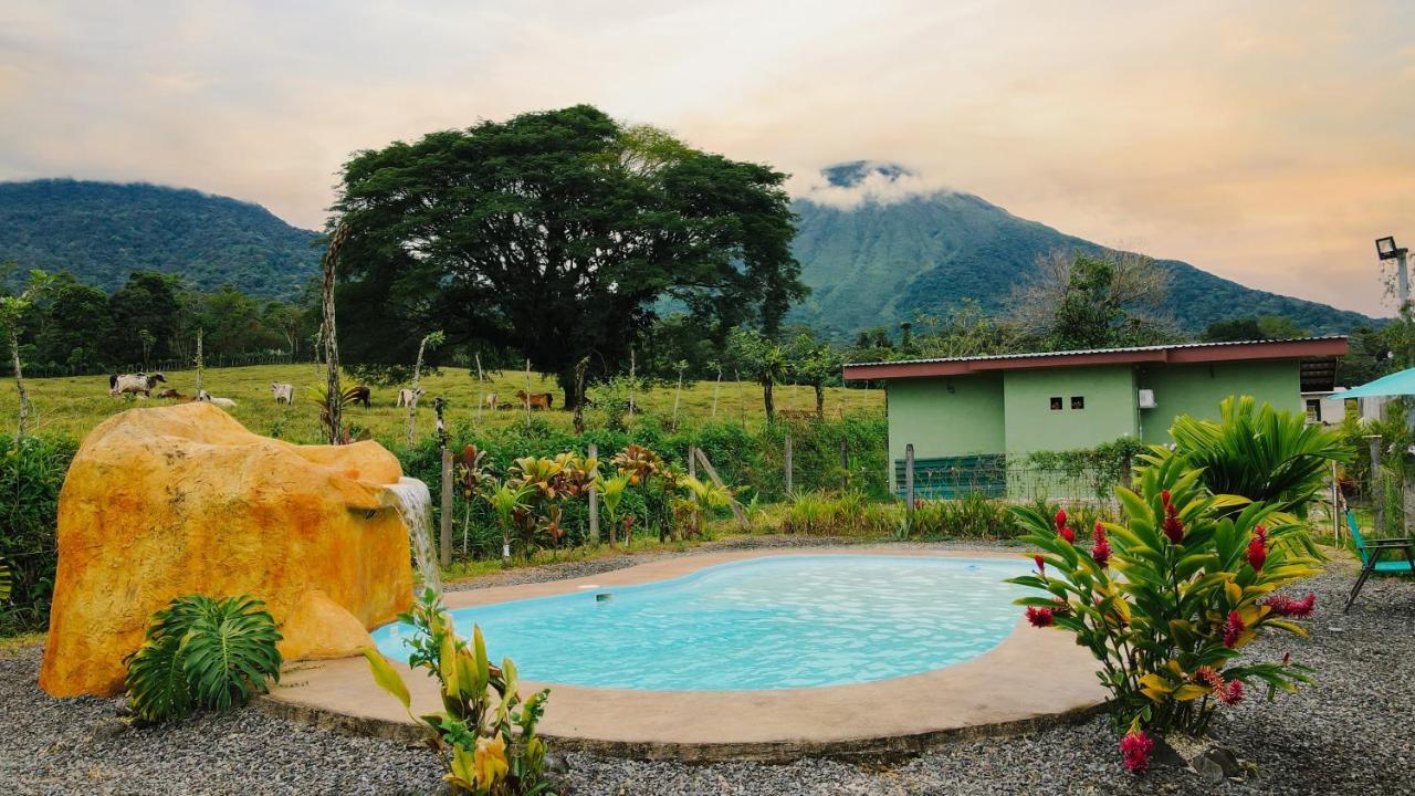 Готель Chongos Place La Fortuna Екстер'єр фото