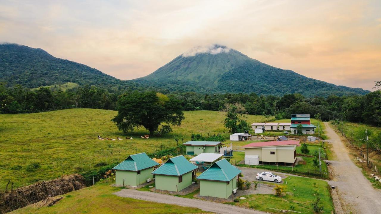 Готель Chongos Place La Fortuna Екстер'єр фото